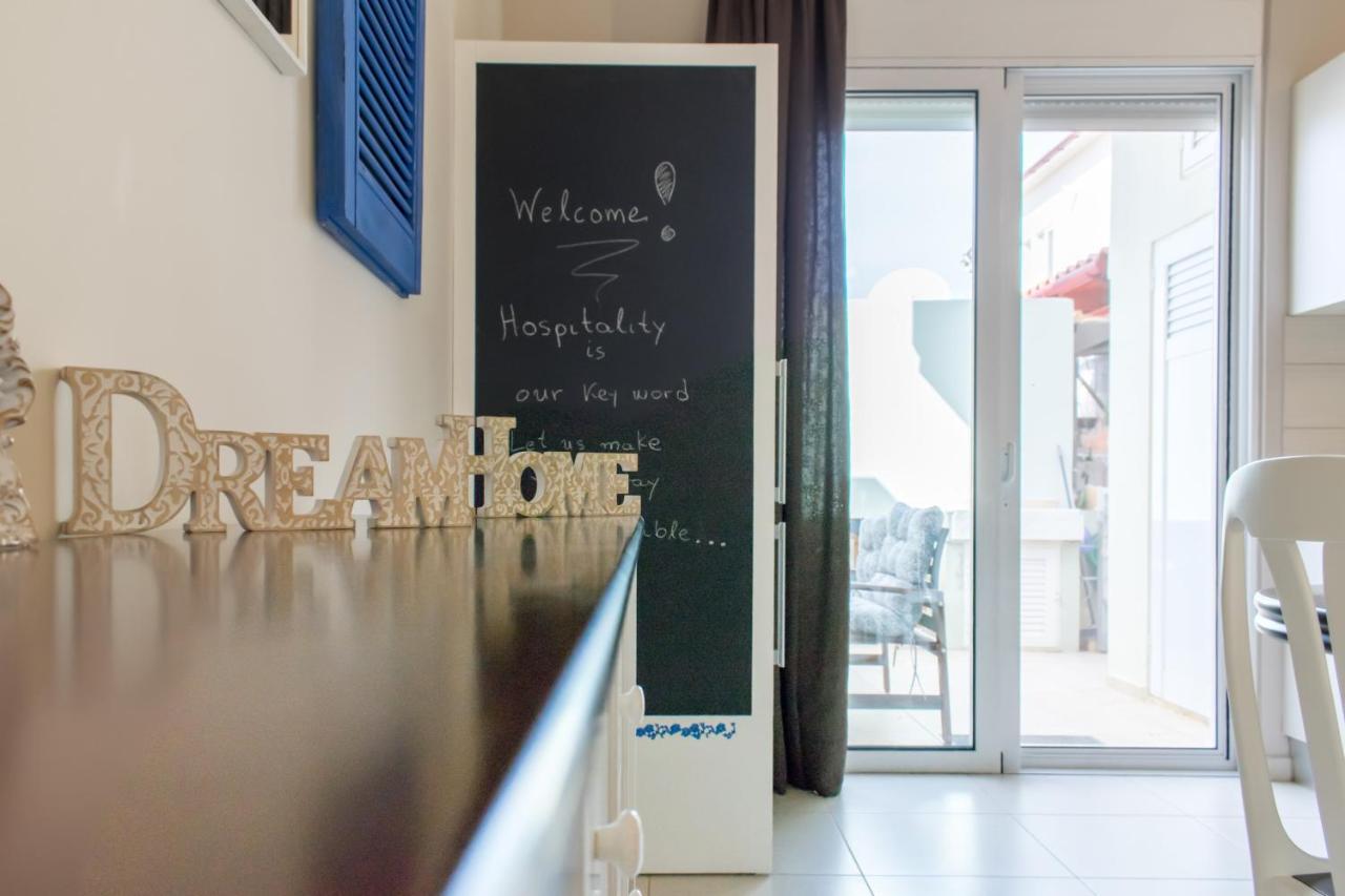 Blue Iris: Stylish Apartment Just 10 Minutes Walk From Old Town Chania Hanya Dış mekan fotoğraf