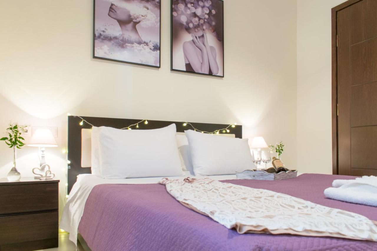 Blue Iris: Stylish Apartment Just 10 Minutes Walk From Old Town Chania Hanya Dış mekan fotoğraf